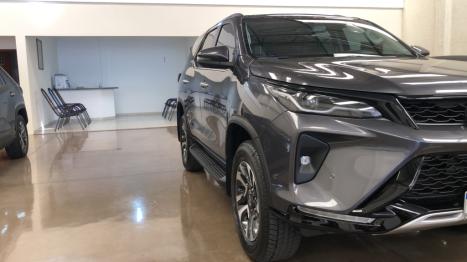 TOYOTA Hilux SW4 2.8 16V 4P SRX PLATINUM 4X4 7 LUGARES TURBO DIESEL AUTOM�TICO, Foto 6