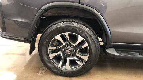 TOYOTA Hilux SW4 2.8 16V 4P SRX PLATINUM 4X4 7 LUGARES TURBO DIESEL AUTOM�TICO, Foto 9