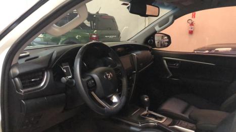 TOYOTA Hilux SW4 2.8 16V 4P SRX PLATINUM 4X4 7 LUGARES TURBO DIESEL AUTOM�TICO, Foto 12