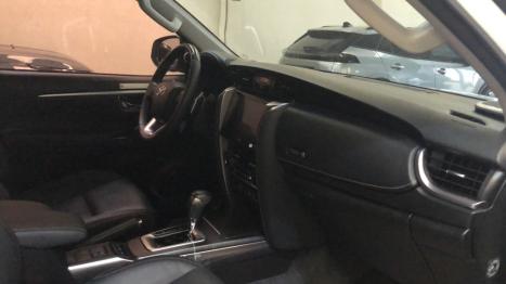 TOYOTA Hilux SW4 2.8 16V 4P SRX PLATINUM 4X4 7 LUGARES TURBO DIESEL AUTOM�TICO, Foto 20