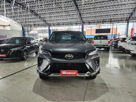 TOYOTA Hilux SW4 2.8 16V 4P SRX PLATINUM 4X4 7 LUGARES TURBO DIESEL AUTOM�TICO, Foto 2