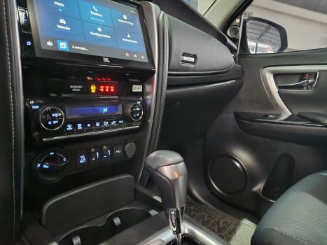 TOYOTA Hilux SW4 2.8 16V 4P SRX PLATINUM 4X4 7 LUGARES TURBO DIESEL AUTOM�TICO, Foto 9