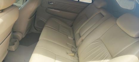 TOYOTA Hilux SW4 3.0 16V 4P SRV 4X4 7 LUGARES TURBO DIESEL AUTOM�TICO, Foto 9