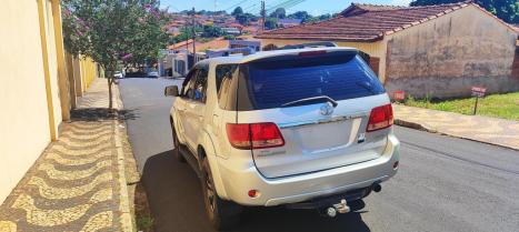 TOYOTA Hilux SW4 3.0 16V 4P SRV 4X4 7 LUGARES TURBO DIESEL AUTOM�TICO, Foto 3