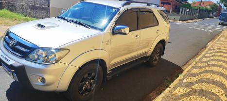 TOYOTA Hilux SW4 3.0 16V 4P SRV 4X4 7 LUGARES TURBO DIESEL AUTOM�TICO, Foto 8