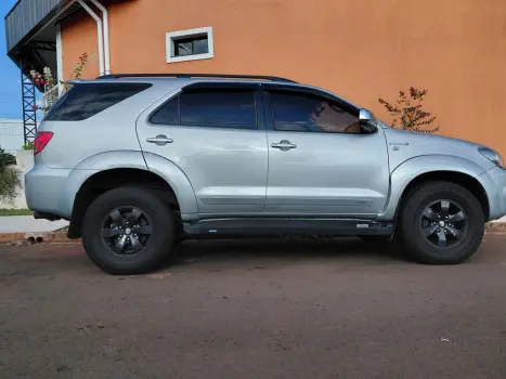 TOYOTA Hilux SW4 3.0 16V 4P SRV 4X4 TURBO DIESEL AUTOM�TICO, Foto 4
