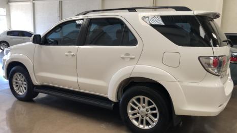 TOYOTA Hilux SW4 3.0 16V 4P SRV 4X4 7 LUGARES TURBO DIESEL AUTOM�TICO, Foto 2