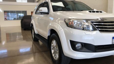 TOYOTA Hilux SW4 3.0 16V 4P SRV 4X4 7 LUGARES TURBO DIESEL AUTOM�TICO, Foto 6