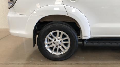 TOYOTA Hilux SW4 3.0 16V 4P SRV 4X4 7 LUGARES TURBO DIESEL AUTOM�TICO, Foto 8