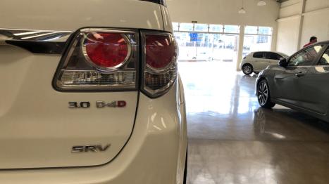 TOYOTA Hilux SW4 3.0 16V 4P SRV 4X4 7 LUGARES TURBO DIESEL AUTOM�TICO, Foto 11