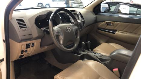 TOYOTA Hilux SW4 3.0 16V 4P SRV 4X4 7 LUGARES TURBO DIESEL AUTOM�TICO, Foto 12
