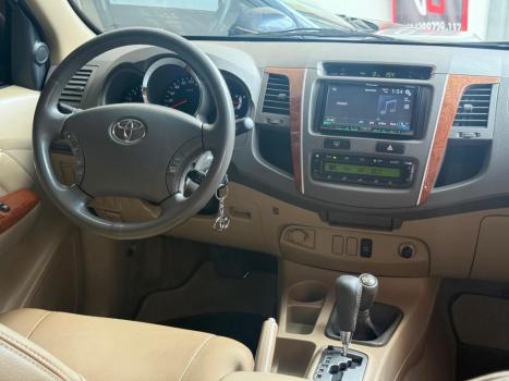 TOYOTA Hilux SW4 4.0 V6 24V 4P SRV 7LUGARES 4X4 AUTOMTICO, Foto 6