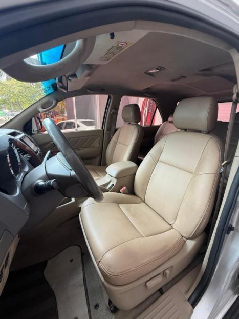 TOYOTA Hilux SW4 4.0 V6 24V 4P SRV 7LUGARES 4X4 AUTOMTICO, Foto 7
