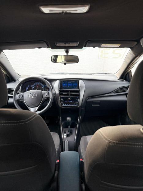 TOYOTA Yaris Hatch 1.5 16V 4P FLEX XL MULTIDRIVE AUTOMTICO CVT, Foto 6