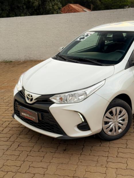 TOYOTA Yaris Hatch 1.5 16V 4P FLEX XL MULTIDRIVE AUTOMTICO CVT, Foto 9