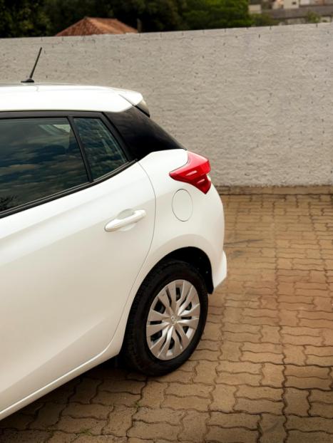 TOYOTA Yaris Hatch 1.5 16V 4P FLEX XL MULTIDRIVE AUTOMTICO CVT, Foto 11
