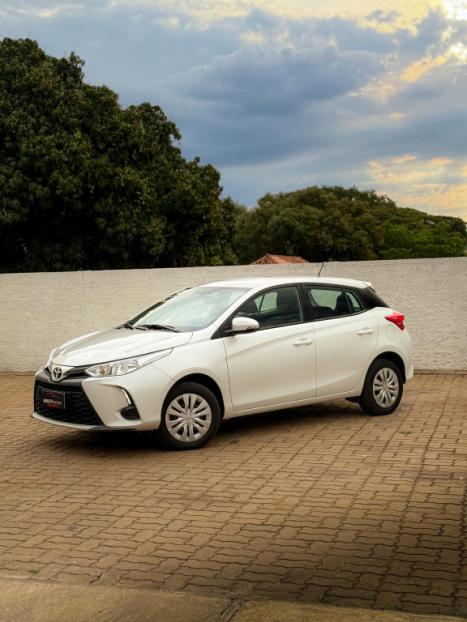 TOYOTA Yaris Hatch 1.5 16V 4P FLEX XL MULTIDRIVE AUTOMTICO CVT, Foto 17