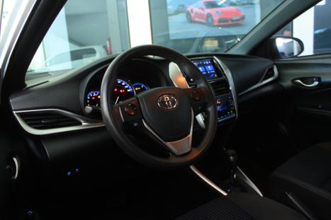 TOYOTA Yaris Hatch 1.5 16V 4P FLEX XL PLUS CONNECT MULTIDRIVE AUTOM�TICO CVT, Foto 8