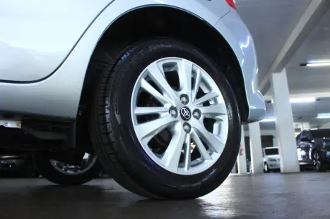 TOYOTA Yaris Hatch 1.3 16V 4P FLEX XL MULTIDRIVE AUTOM�TICO CVT, Foto 6