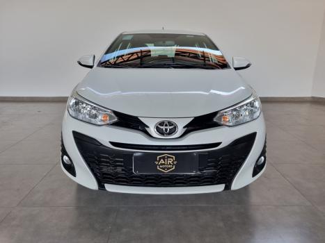 TOYOTA Yaris Hatch 1.3 16V 4P FLEX XL PLUS TECH MULTIDRIVE AUTOM�TICO CVT, Foto 4