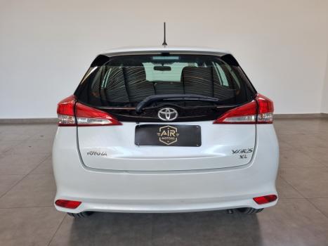 TOYOTA Yaris Hatch 1.3 16V 4P FLEX XL PLUS TECH MULTIDRIVE AUTOM�TICO CVT, Foto 7