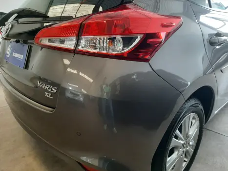 TOYOTA Yaris Hatch 1.3 16V 4P FLEX XL PLUS TECH MULTIDRIVE AUTOMÁTICO CVT, Foto 14