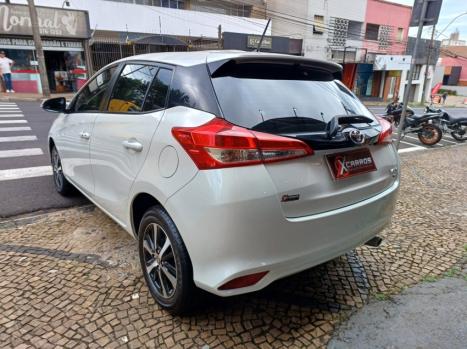TOYOTA Yaris Hatch 1.5 16V 4P FLEX XS CONNECT MULTIDRIVE AUTOMÁTICO CVT, Foto 7