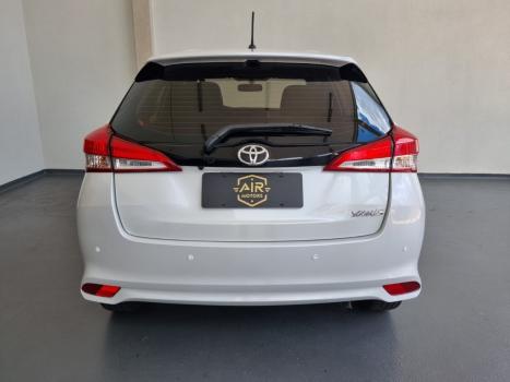 TOYOTA Yaris Sedan 1.5 16V 4P FLEX PLUS MULTIDRIVE AUTOM�TICO CVT, Foto 7