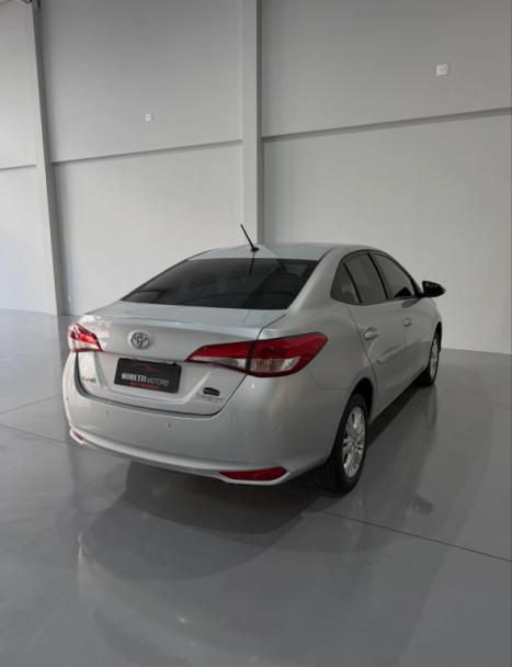TOYOTA Yaris Sedan 1.5 16V 4P FLEX XL, Foto 2