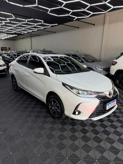 TOYOTA Yaris Sedan 1.5 16V 4P FLEX XLS CONNECT MULTIDRIVE AUTOM�TICO CVT, Foto 3