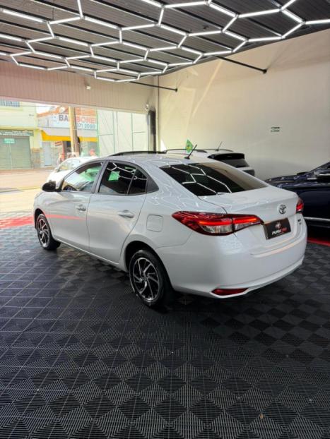 TOYOTA Yaris Sedan 1.5 16V 4P FLEX XLS CONNECT MULTIDRIVE AUTOM�TICO CVT, Foto 6