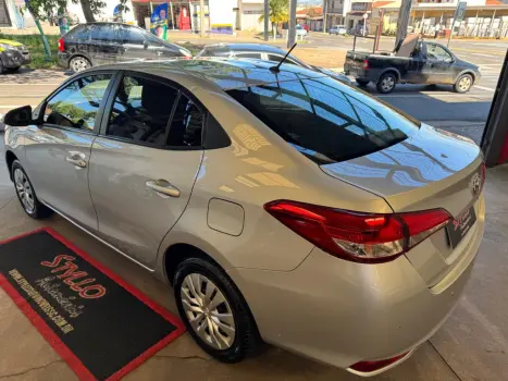 TOYOTA Yaris Sedan 1.5 16V 4P FLEX XL MULTIDRIVE AUTOMÁTICO CVT, Foto 19