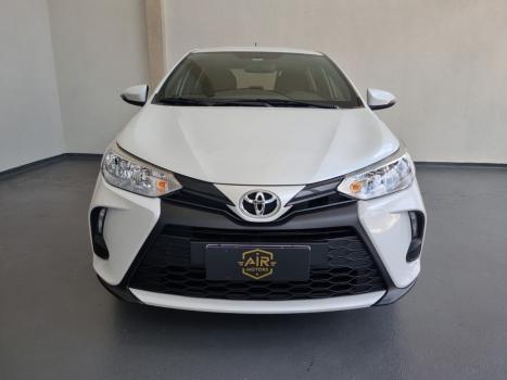 TOYOTA Yaris Sedan , Foto 4