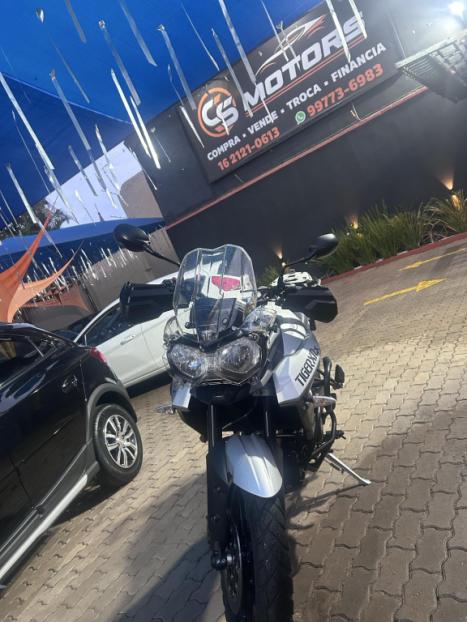 TRIUMPH Tiger 800 XRX, Foto 4 TRIUMPH Tiger 800 XRX, Foto 4