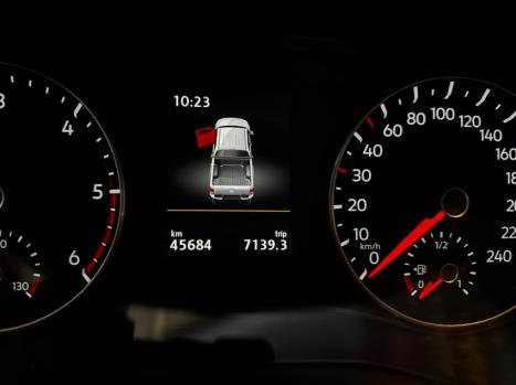 VOLKSWAGEN Amarok 3.0 V6 CABINE DUPLA HIGHLINE 4X4 TURBO INTERCOOLER AUTOMÁTICO, Foto 6 VOLKSWAGEN Amarok 3.0 V6 CABINE DUPLA HIGHLINE 4X4 TURBO INTERCOOLER AUTOMÁTICO, Foto 6