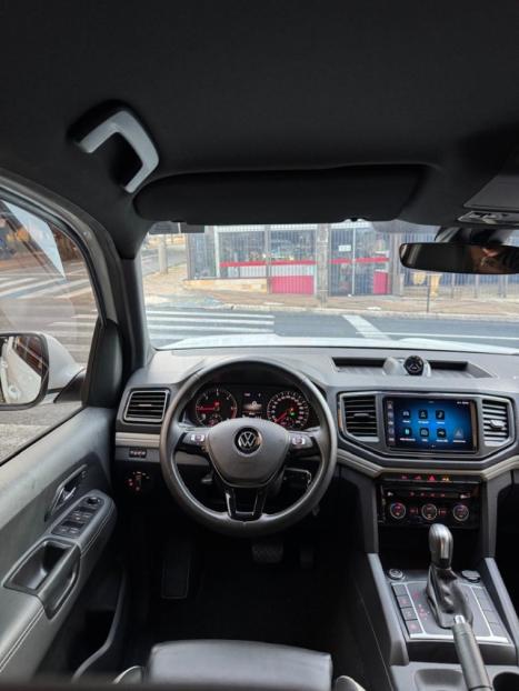 VOLKSWAGEN Amarok 3.0 V6 CABINE DUPLA HIGHLINE 4X4 TURBO INTERCOOLER AUTOM�TICO, Foto 17