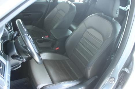 VOLKSWAGEN Amarok 3.0 V6 CABINE DUPLA HIGHLINE 4X4 TURBO INTERCOOLER AUTOM�TICO, Foto 13