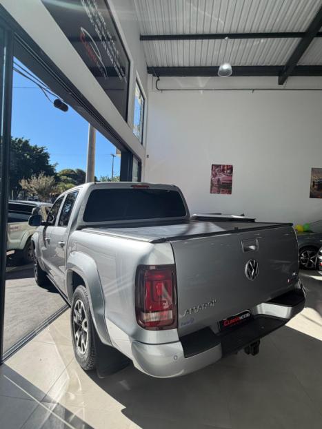 VOLKSWAGEN Amarok 3.0 V6 CABINE DUPLA COMFORT 4X4 TURBO INTERCOOLER AUTOM�TICO, Foto 4
