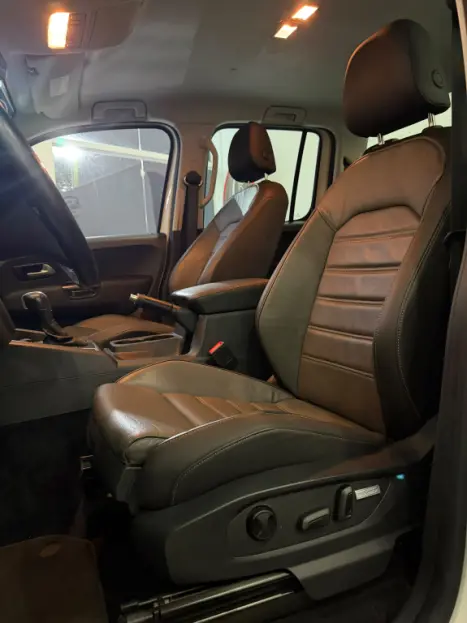 VOLKSWAGEN Amarok 3.0 V6 CABINE DUPLA HIGHLINE 4X4 TURBO INTERCOOLER AUTOM�TICO, Foto 9