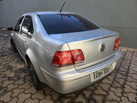 VOLKSWAGEN Bora 2.0 4P AUTOM�TICO, Foto 2