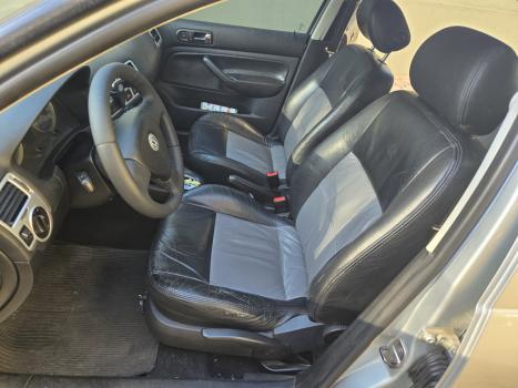 VOLKSWAGEN Bora 2.0 4P AUTOM�TICO, Foto 3