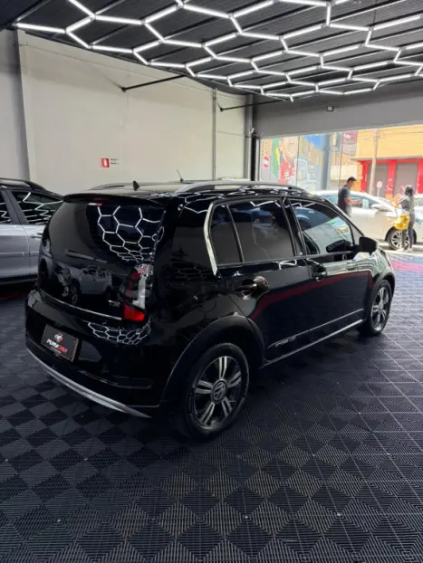 VOLKSWAGEN Cross UP 1.0 12V 4P TSI FLEX, Foto 4