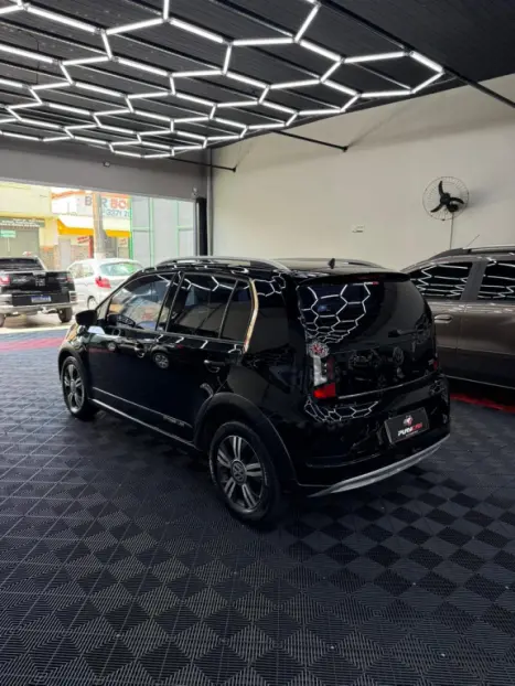 VOLKSWAGEN Cross UP 1.0 12V 4P TSI FLEX, Foto 6