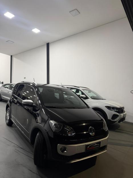 VOLKSWAGEN Cross UP 1.0 12V 4P FLEX I-MOTION AUTOMATIZADO, Foto 2