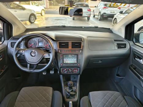 VOLKSWAGEN Fox 1.6 16V 4P MSI HIGHLINE FLEX, Foto 10
