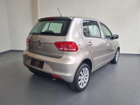 VOLKSWAGEN Fox 1.6 4P, Foto 6