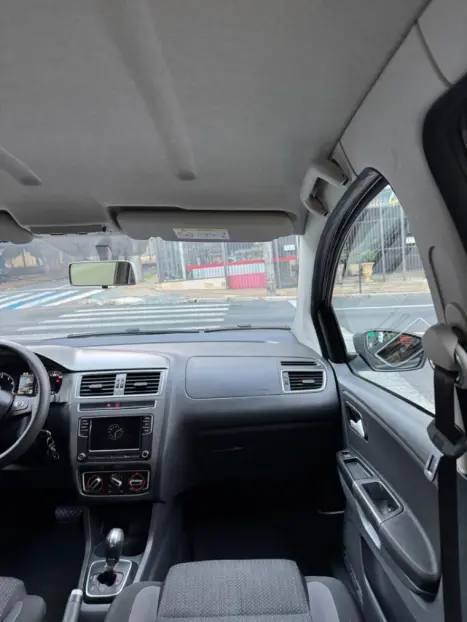 VOLKSWAGEN Fox 1.6 4P FLEX CONNECT I-MOTION AUTOMATIZADO, Foto 16