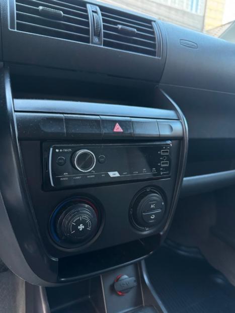 VOLKSWAGEN Fox 1.6 PLUS, Foto 14
