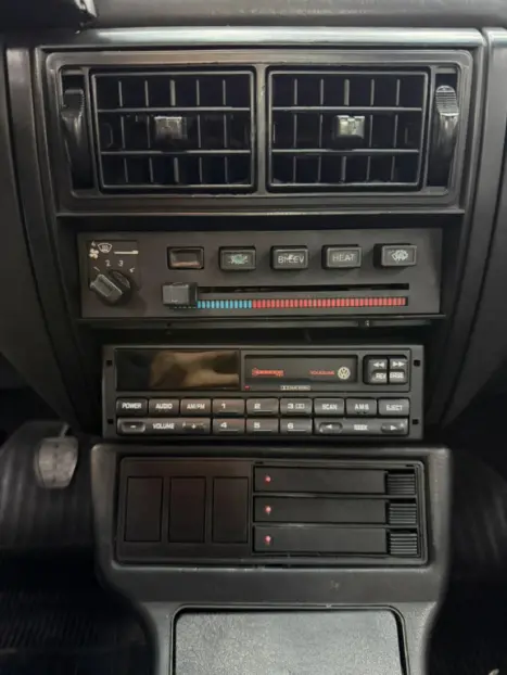 VOLKSWAGEN Gol 1.8 GTS, Foto 9