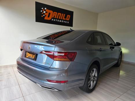 VOLKSWAGEN Jetta 1.4 4P 250 TSI R-LINE AUTOM�TICO, Foto 3